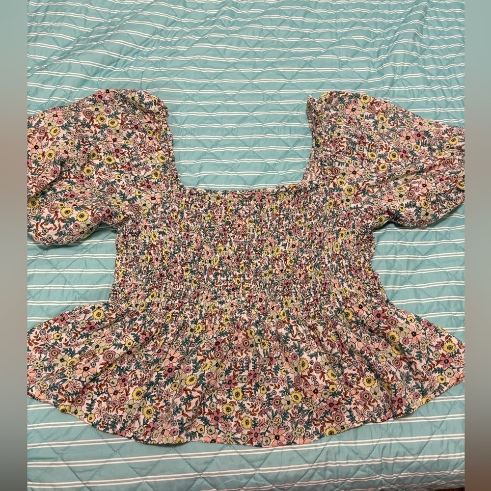 EUC Ana Floral Crop Top Xl no flaws